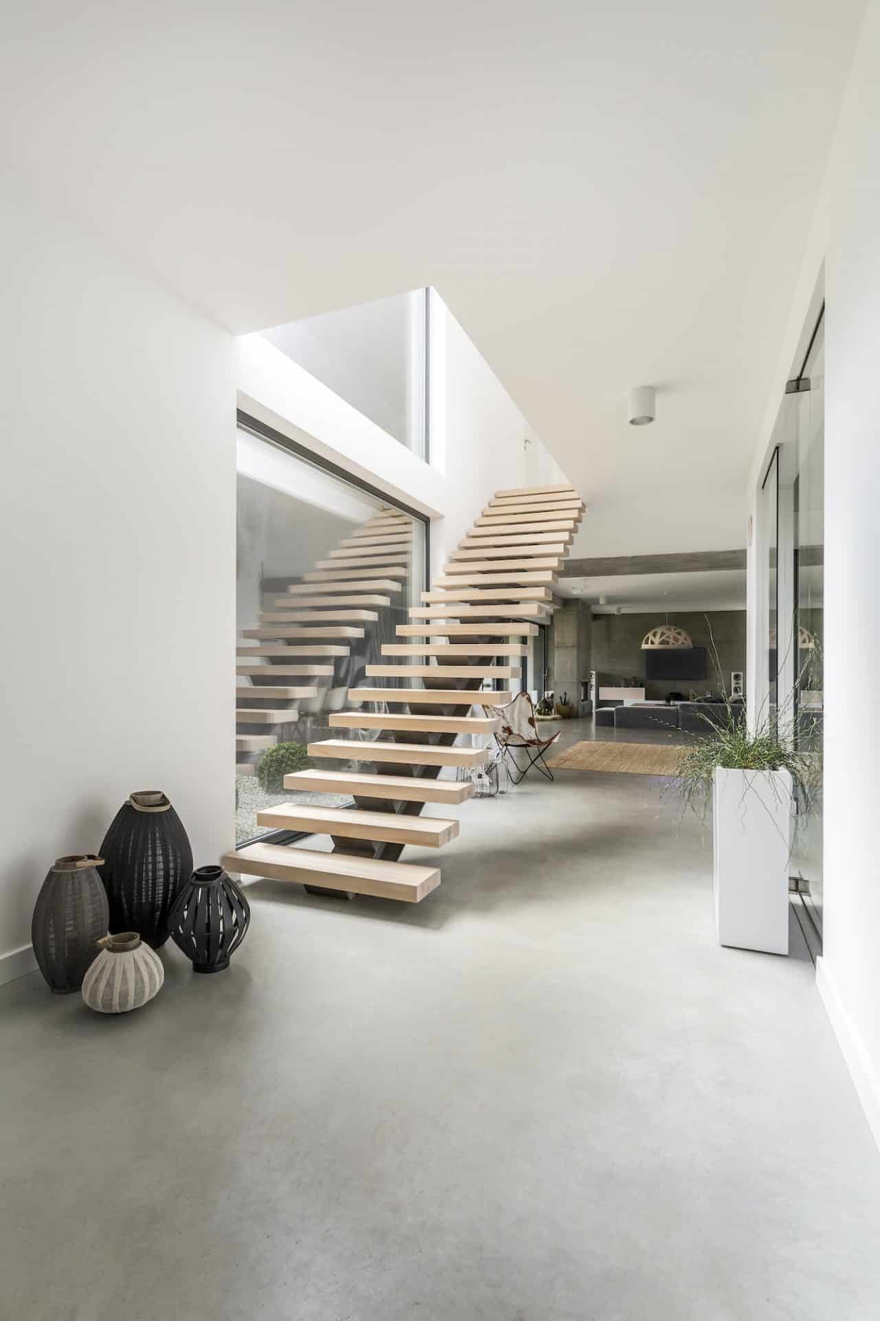 staircase-in-a-minimalist-villa